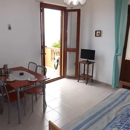 Апартаменты Beach Кала-Гононе